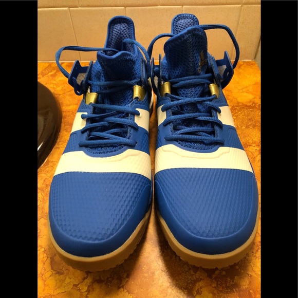 adidas men's stabil x volleyball shoe